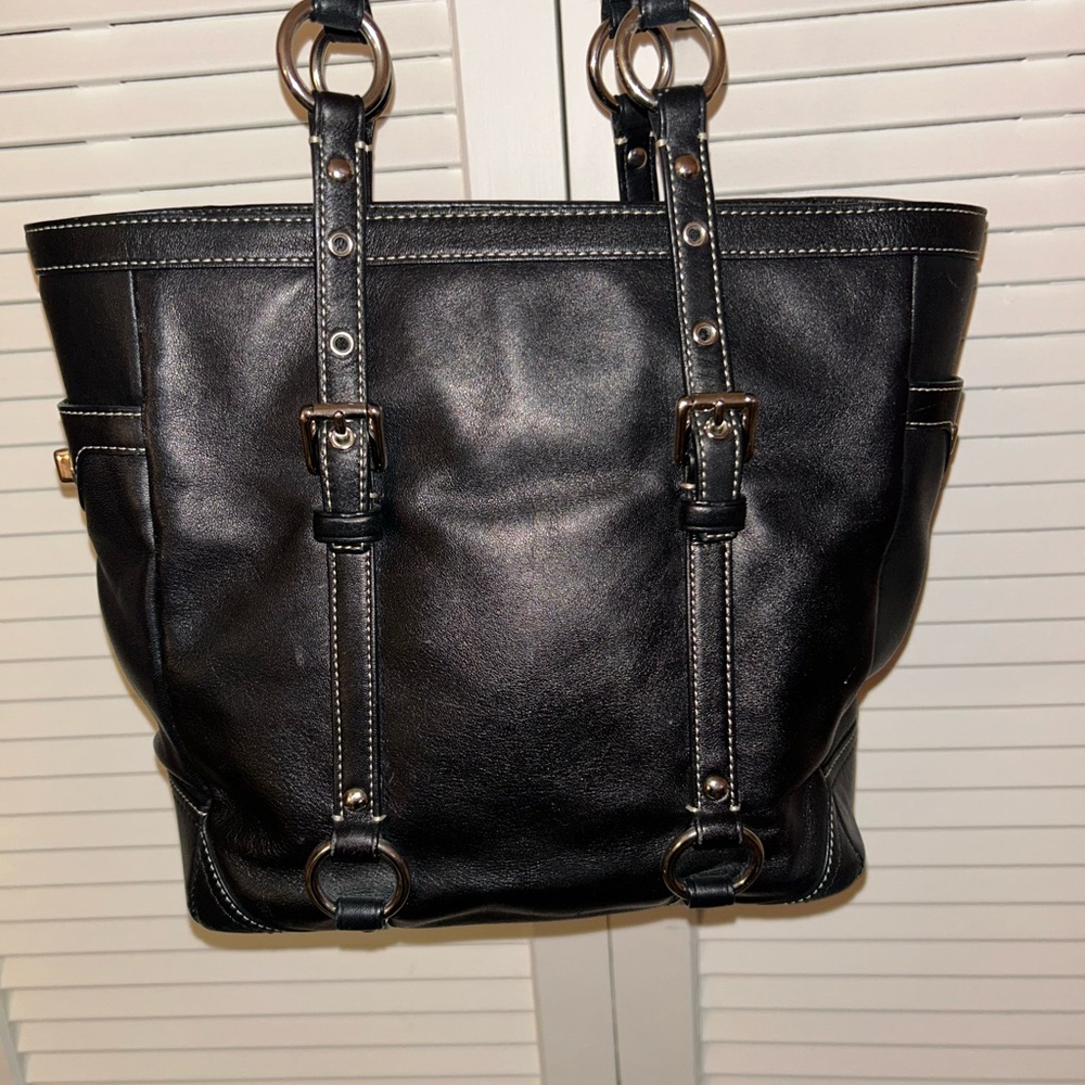 Coach y2k black bag. Perfect condition - Picture 2 of 4